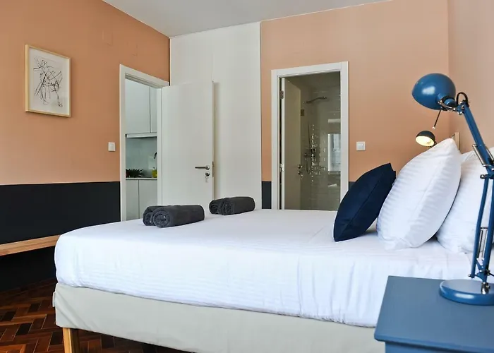 شقة Gin O'clock In - By Misha's Place 3a