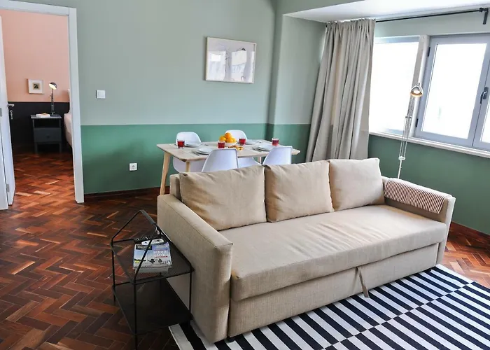 Gin O'clock In - By Misha's Place 3a Διαμέρισμα Lisboa