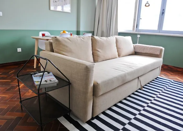 Διαμέρισμα Gin O'clock In - By Misha's Place 3a *